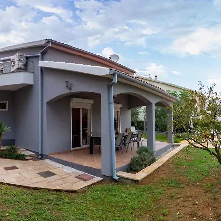 Dom wakacyjny House Neda *