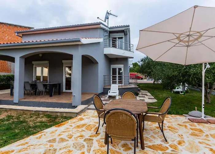 Dom wakacyjny House Neda *