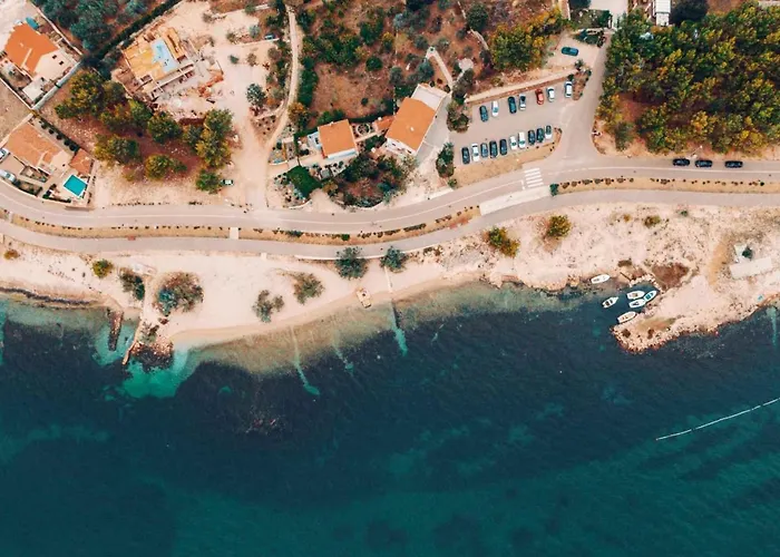 Vikendica House Neda