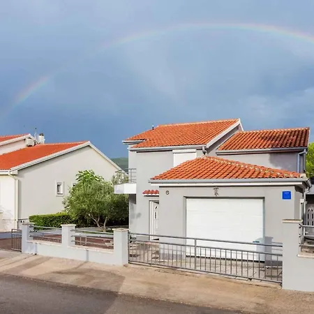 House Neda Holiday home Pridraga