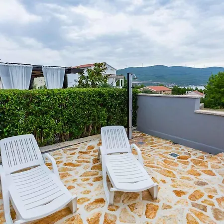 بيت للعطل House Neda