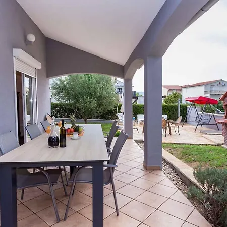 House Neda بيت للعطل Pridraga